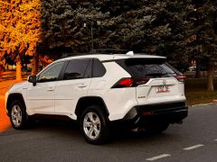 Photo of the vehicle Toyota RAV4