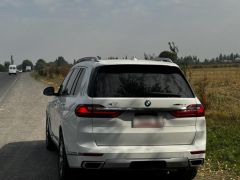 Сүрөт унаа BMW X7