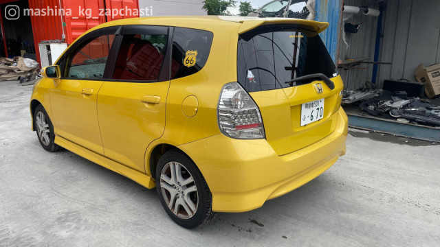 Spare Parts and Consumables - В наличии запчасти на Honda Fit GD1 L13A