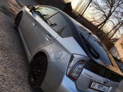 Фото авто Toyota Prius