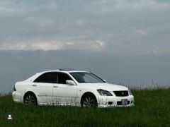 Сүрөт унаа Toyota Crown