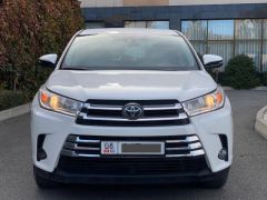 Photo of the vehicle Toyota Highlander