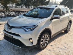 Сүрөт унаа Toyota RAV4