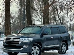 Photo of the vehicle Toyota Land Cruiser