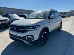 Сүрөт унаа Volkswagen Tacqua