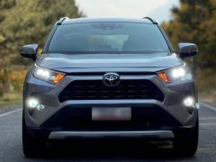 Сүрөт унаа Toyota RAV4