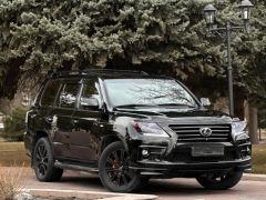 Photo of the vehicle Lexus LX