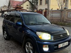 Сүрөт унаа Toyota RAV4