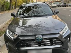 Сүрөт унаа Toyota RAV4