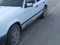 Фото авто Mercedes-Benz W124