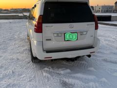 Photo of the vehicle Lexus GX