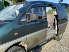 Сүрөт унаа Mitsubishi Delica