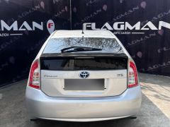 Фото авто Toyota Prius