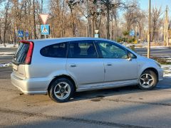 Сүрөт унаа Honda Stream