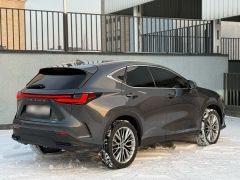 Photo of the vehicle Lexus NX