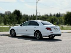 Фото авто Mercedes-Benz E-Класс