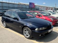 Photo of the vehicle BMW 5 Series