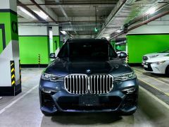 Photo of the vehicle BMW X7