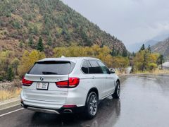 Photo of the vehicle BMW X5