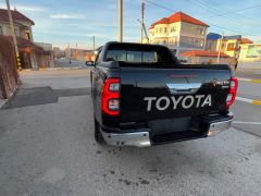 Фото авто Toyota Hilux