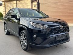 Сүрөт унаа Toyota RAV4