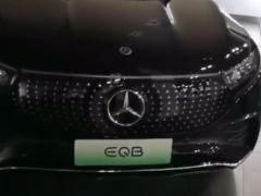 Сүрөт унаа Mercedes-Benz EQB