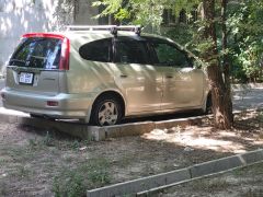 Сүрөт унаа Honda Stream