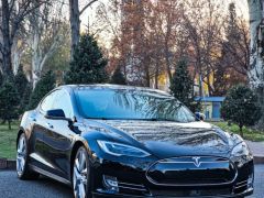 Фото авто Tesla Model S