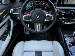 Фото авто BMW M5