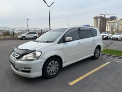 Сүрөт унаа Toyota Ipsum