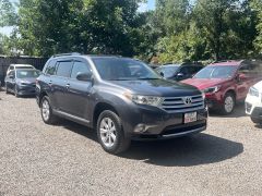 Photo of the vehicle Toyota Highlander