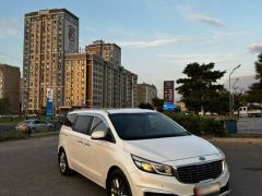 Фото авто Kia Carnival