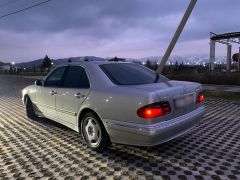 Photo of the vehicle Mercedes-Benz E-Класс