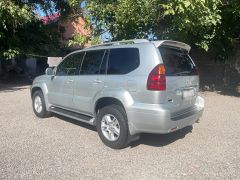 Photo of the vehicle Lexus GX