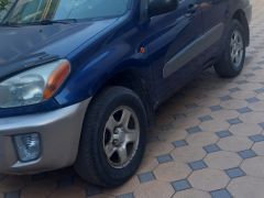 Сүрөт унаа Toyota RAV4