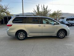 Сүрөт унаа Toyota Sienna