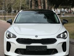 Сүрөт унаа Kia Stinger