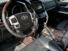 Фото авто Toyota Land Cruiser