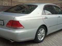 Сүрөт унаа Toyota Crown