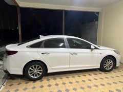 Photo of the vehicle Hyundai Sonata