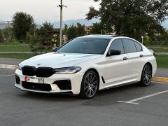 Photo of the vehicle BMW 5 Series