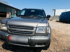 Photo of the vehicle Isuzu Trooper