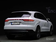 Фото авто Porsche Cayenne