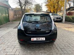 Фото авто Nissan Leaf