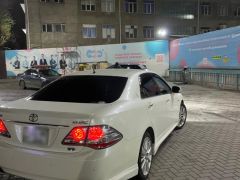 Фото авто Toyota Crown