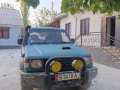 Сүрөт унаа Mitsubishi Pajero