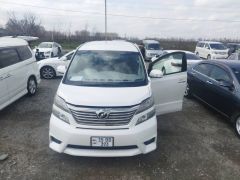 Сүрөт унаа Toyota Vellfire