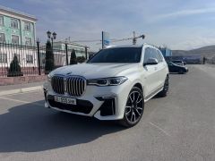 Photo of the vehicle BMW X7