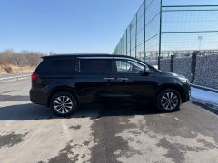 Фото авто Kia Carnival