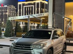 Сүрөт унаа Toyota Highlander